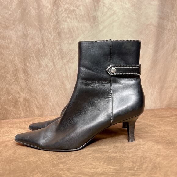 AK Anne Klein iFlex Claude Ankle Boot Kitten Heel Black Leather Pointed Toe Y2K - Picture 2 of 12